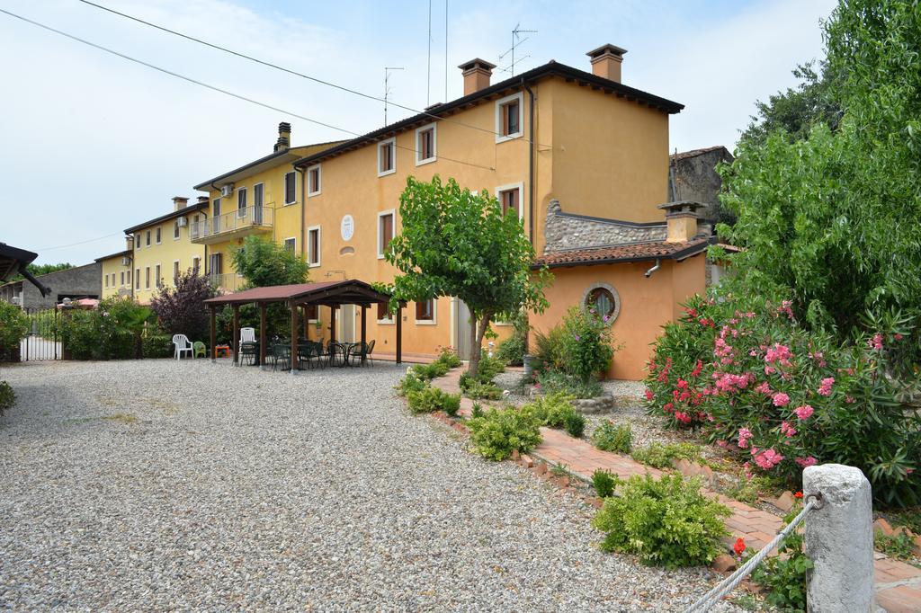 Villa Agriturismo Le Mura Del Gherlo à Valeggio sul Mincio Extérieur photo