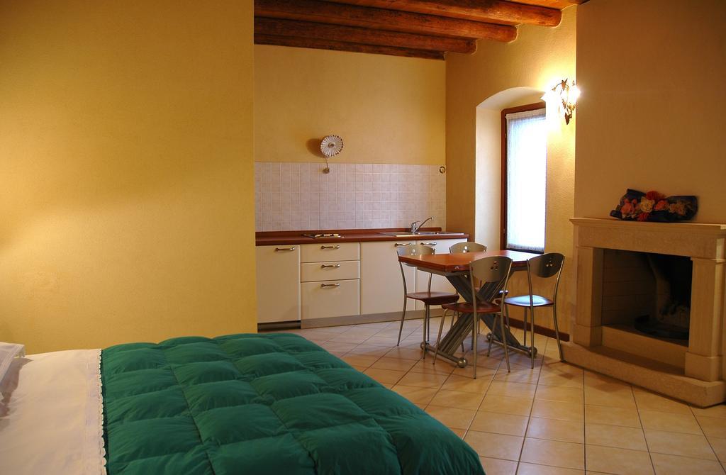 Villa Agriturismo Le Mura Del Gherlo à Valeggio sul Mincio Extérieur photo